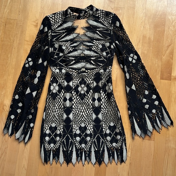 🐈‍⬛Deco Lace Mini Dress Black & Tan Patterned Lace—Free People/Urban Outfitters - Picture 5 of 17